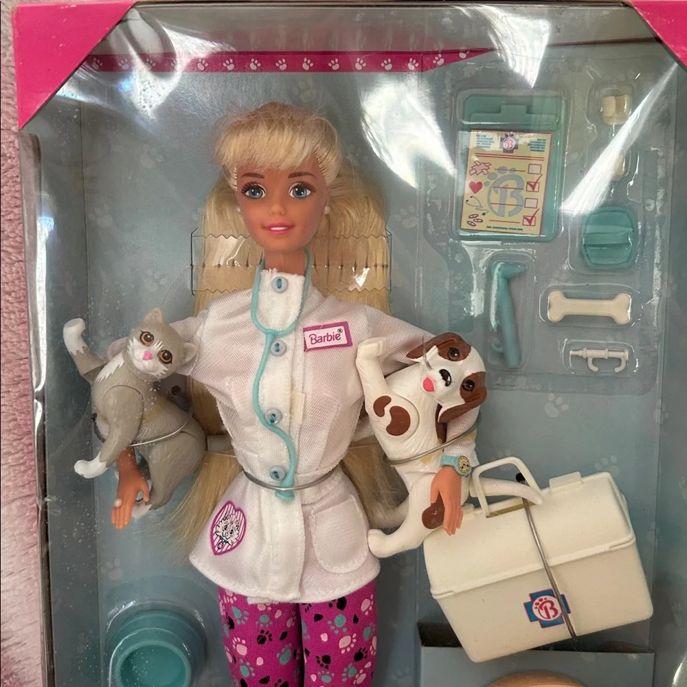 Vintage 1996 Mattel Barbie Pet Doctor Doll Pink White Teal